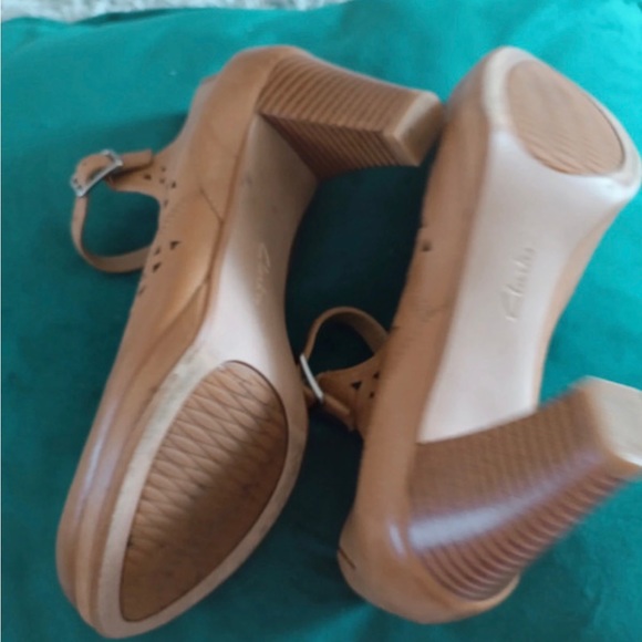 Clarks Artisan Size 6 - Picture 5 of 5
